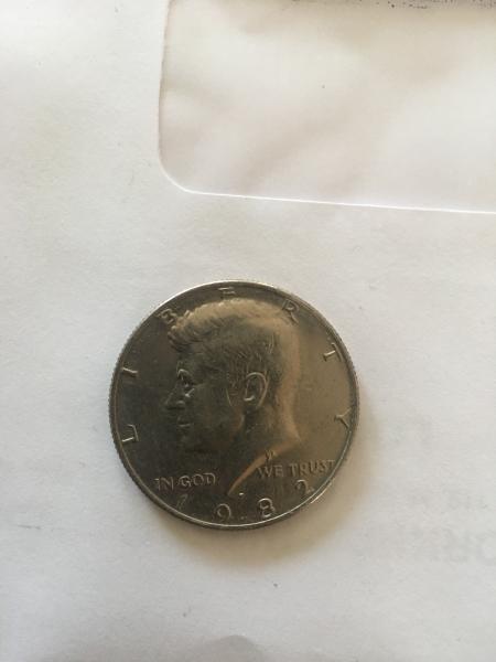 1982 half dollar no FG in mint condition