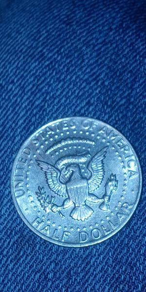 1972 Kennedy half dollar no mint