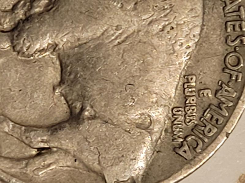 1935 buffalo Nickel ddr