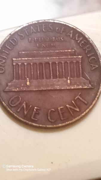 The color differentiation of the coin is unusually&hellip;