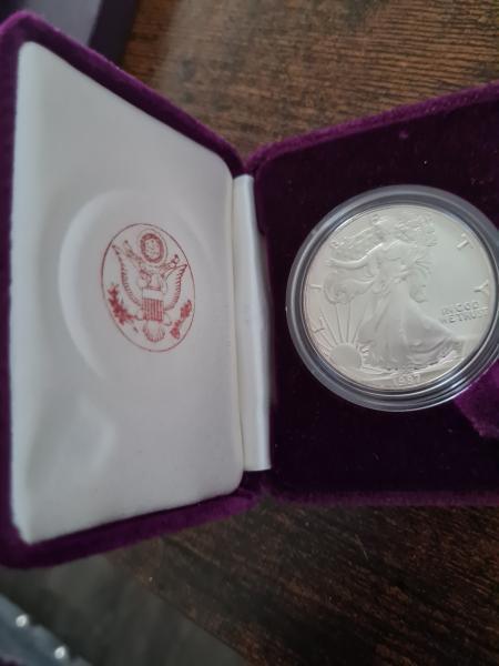 1987 American Eagle (One ounce proof silver bullion&hellip;