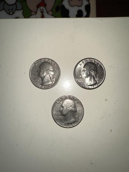 Two silver 1965 US quarters and a 1776-1976&hellip;