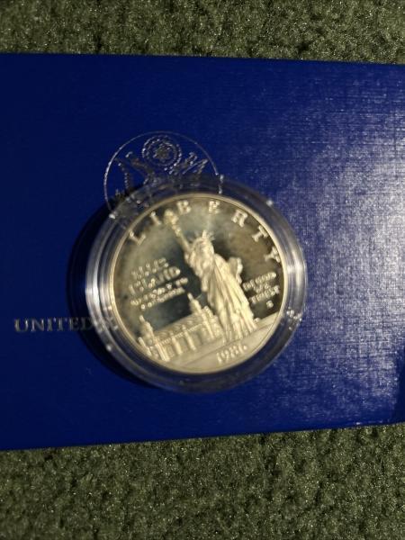 1986 Ellis Island/Statue of Liberty Silver Dollar Coin