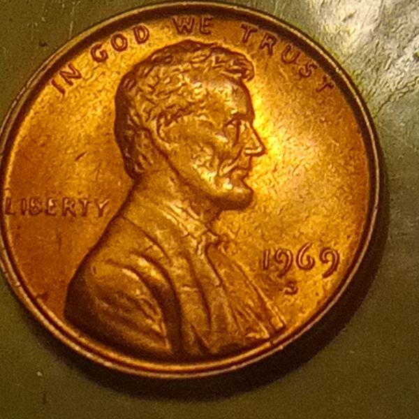 1969- s Lincoln memorial penny. Bright color, few&hellip;