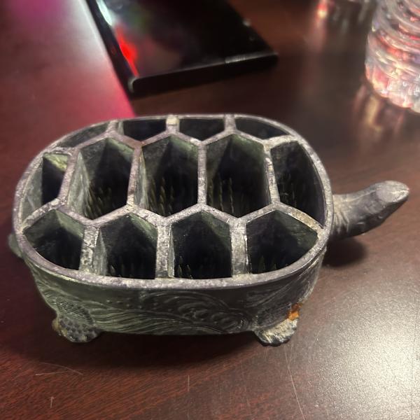 Metal turtle frog flower holder Japan