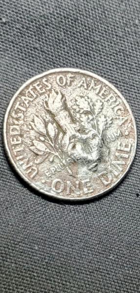 unusual print on One side of the dime