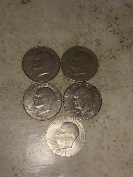 5 silver dollars 1971-1971 4 quarters 1980-1979 (they…